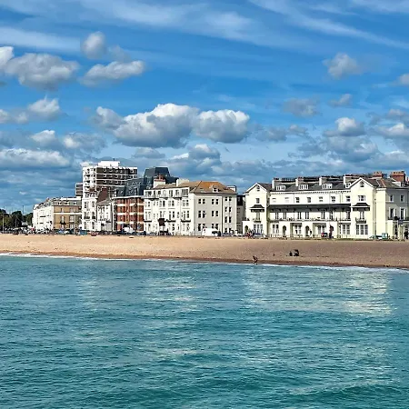 Seaview Apartment In Southsea Portsmouth Exterior photo